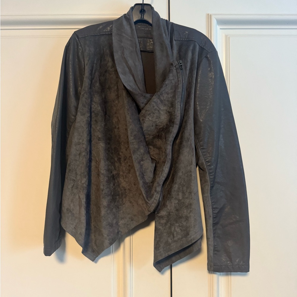 BLANKNYC Draped Faux Leather & Suede Moto Jacket – Size Large